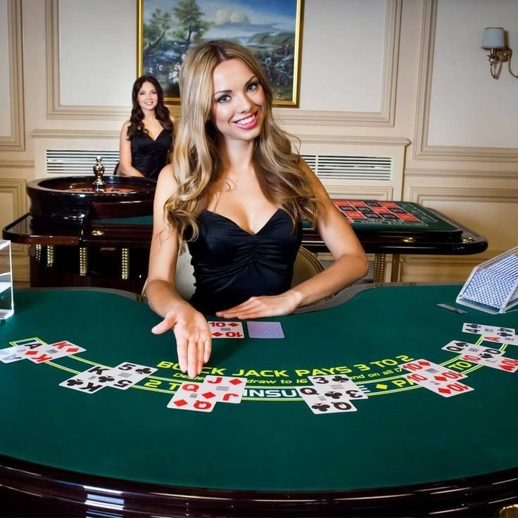 739slo Live Casino Dealer မြန်မာ HD Streaming